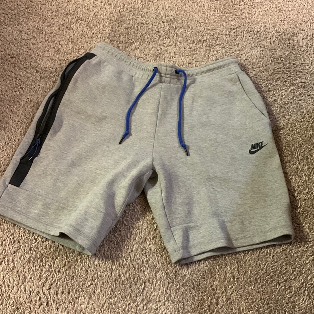 Nike tech fleece sweat shorts